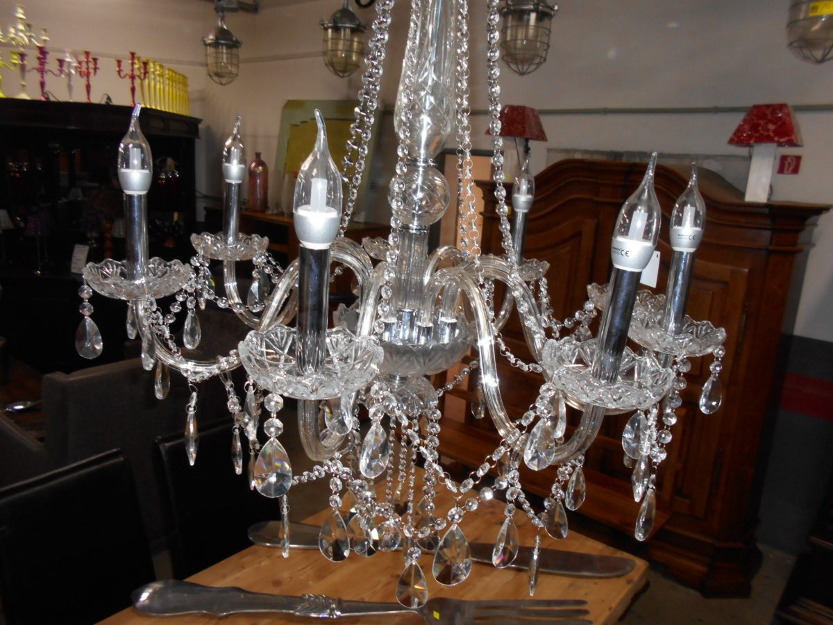 Kryštálový luster z priezračného skla – Obrázok 2