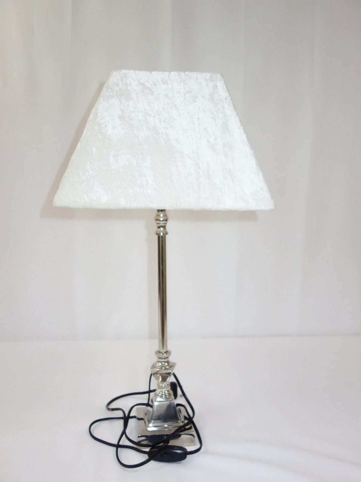 Nočná lampa biela chróm – Obrázok 4