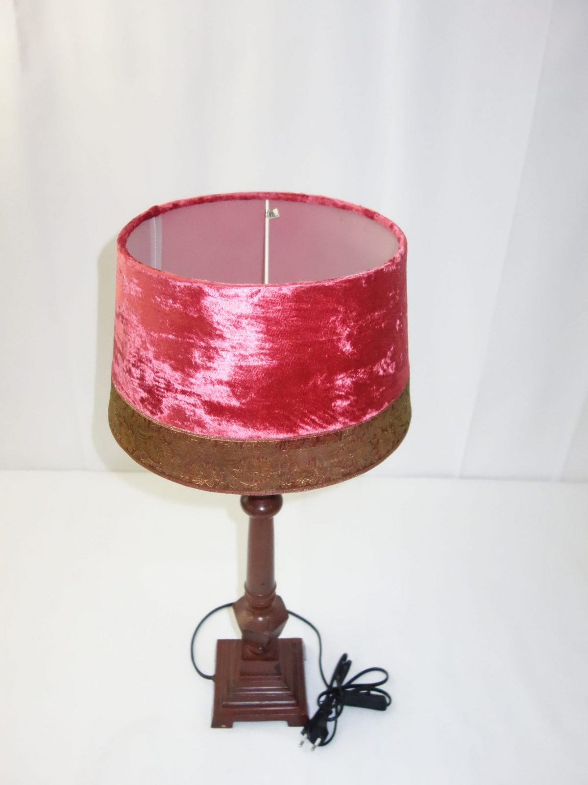 Nočná lampa červená zlatý lem – Obrázok 2