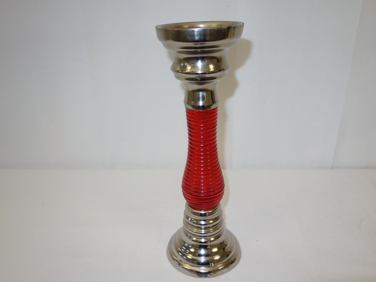 Svietnik z červeného skla – Obrázok 4