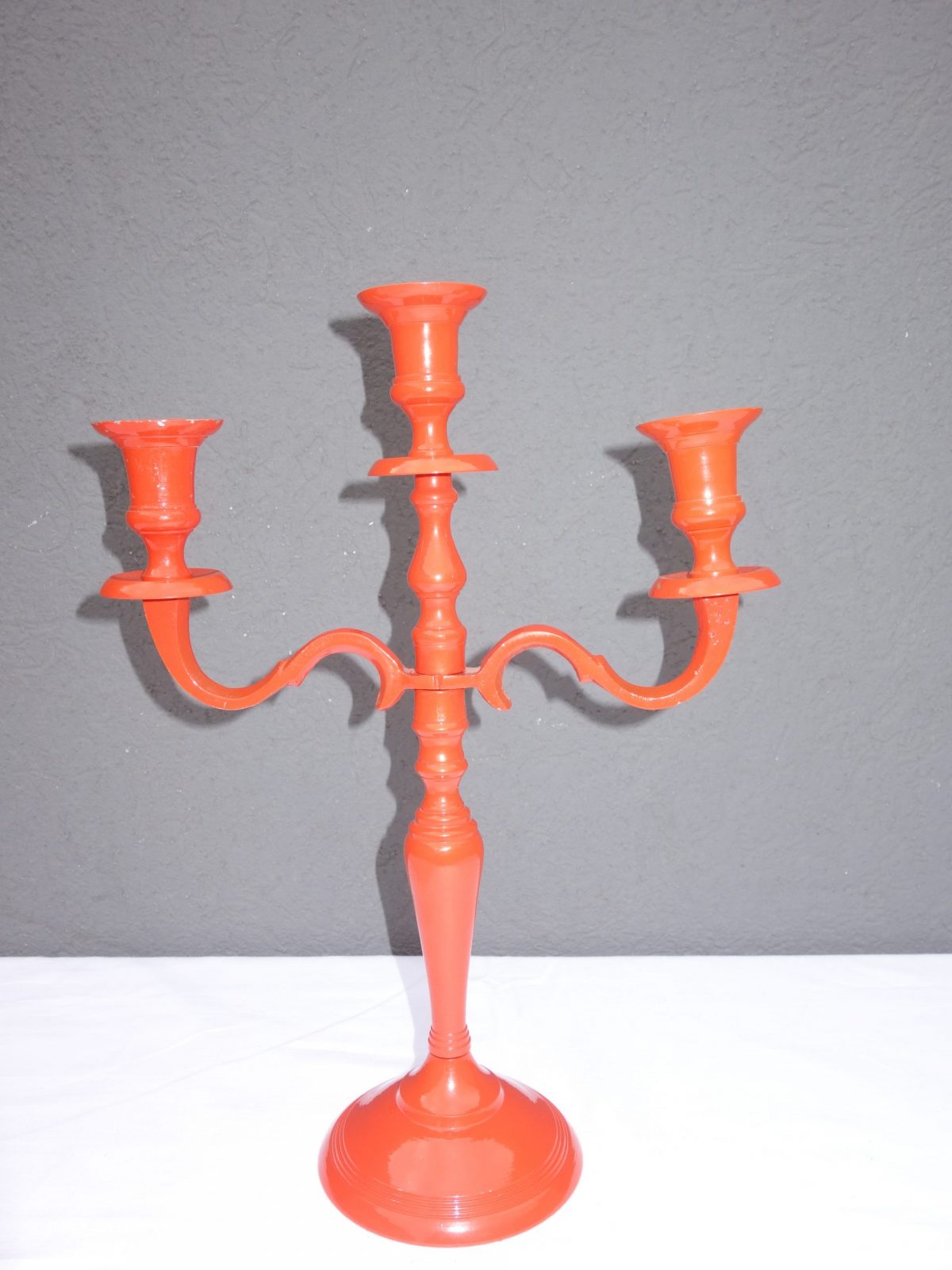 Svietnik oranžový 3 ramenný 37 cm – Obrázok 2