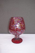 Čaša z červeného lepeného skla