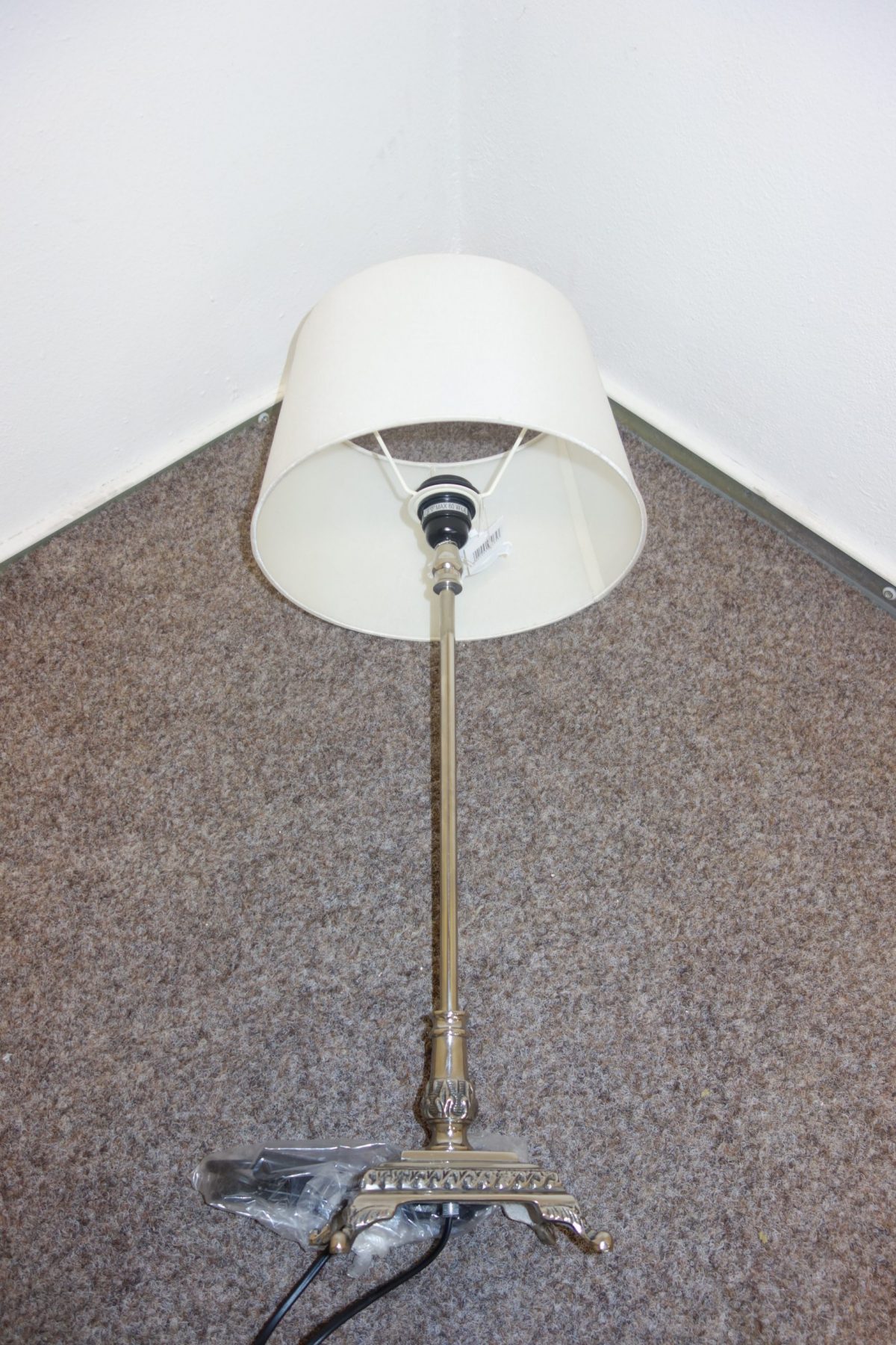 Nočná  lampa  biela  68 cm – Obrázok 2
