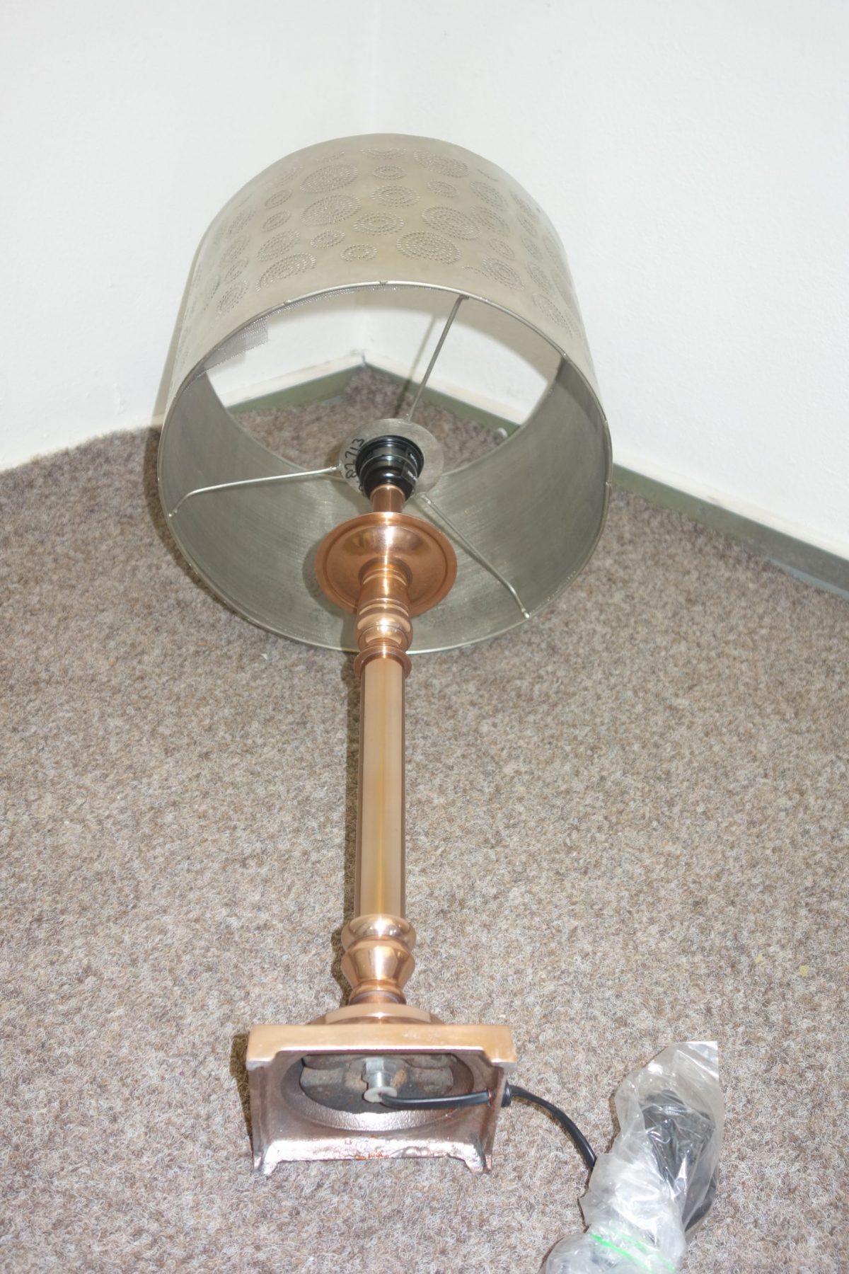 Nočná  lampa  strieborná  - 68  cm – Obrázok 4