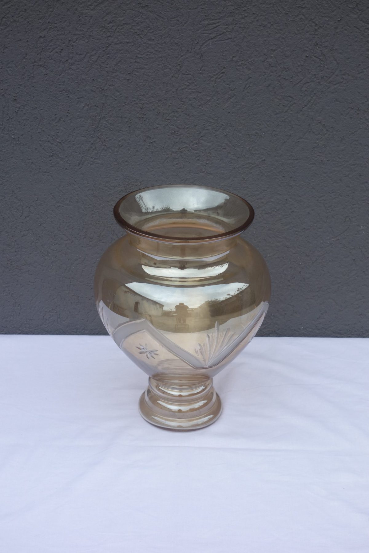 Sklenená  váza  s   nádychom   oranžovej   farby – Obrázok 2