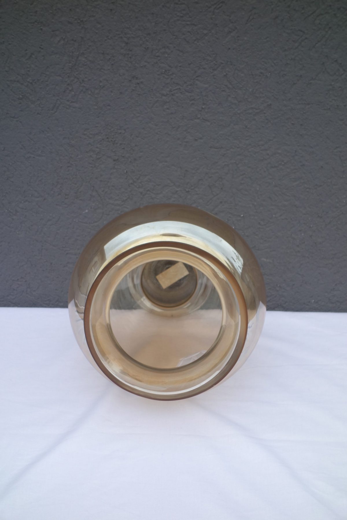 Sklenená  váza  s   nádychom   oranžovej   farby – Obrázok 3