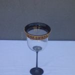 Sklenená  čaša  svietnik