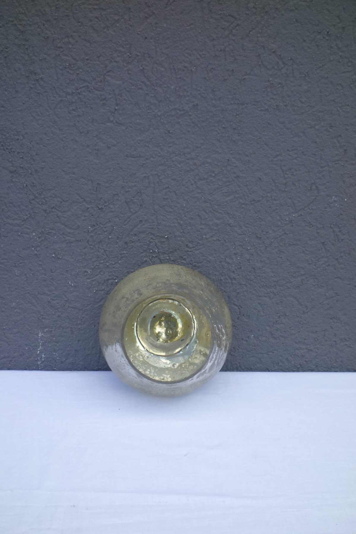 Svietnik   s  nádychom  žltej  farby – Obrázok 4