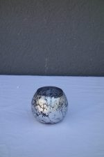 Svietnik   sklenený   s   popraskaným   dizajnom