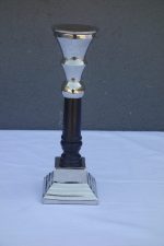 Svietnik   čierny   drevo  -  chróm