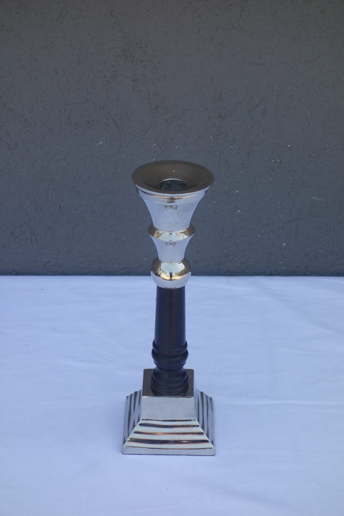 Svietnik   čierny   drevo  -  chróm – Obrázok 2