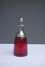 Fľaša  červené  sklo  dekorácia  30  x  11  cm