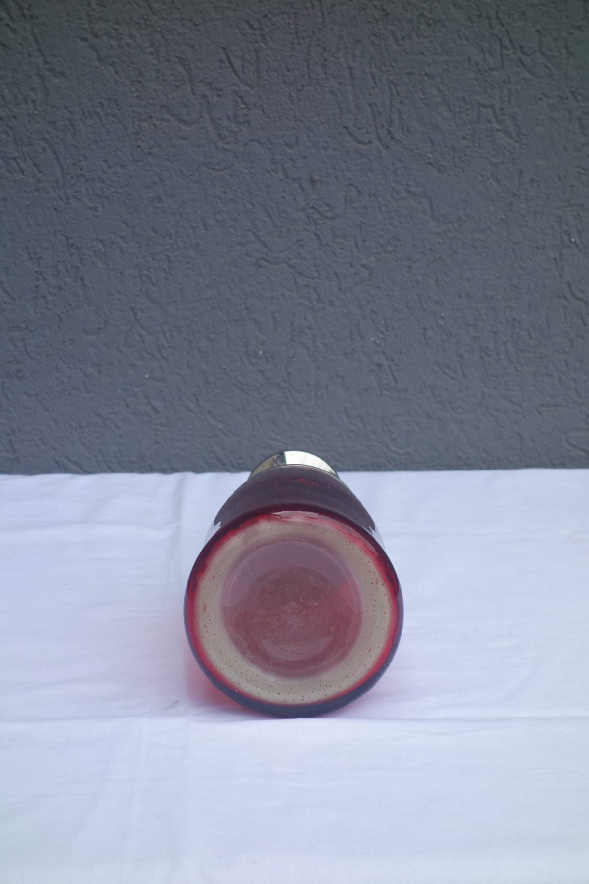 Fľaša  červené  sklo  dekorácia  30  x  11  cm – Obrázok 4