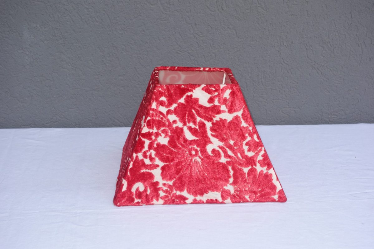 Tienidlo  na   nočnú   lampu  -   červeno  -  biele  -   zamat   -   18  x  25  cm – Obrázok 2