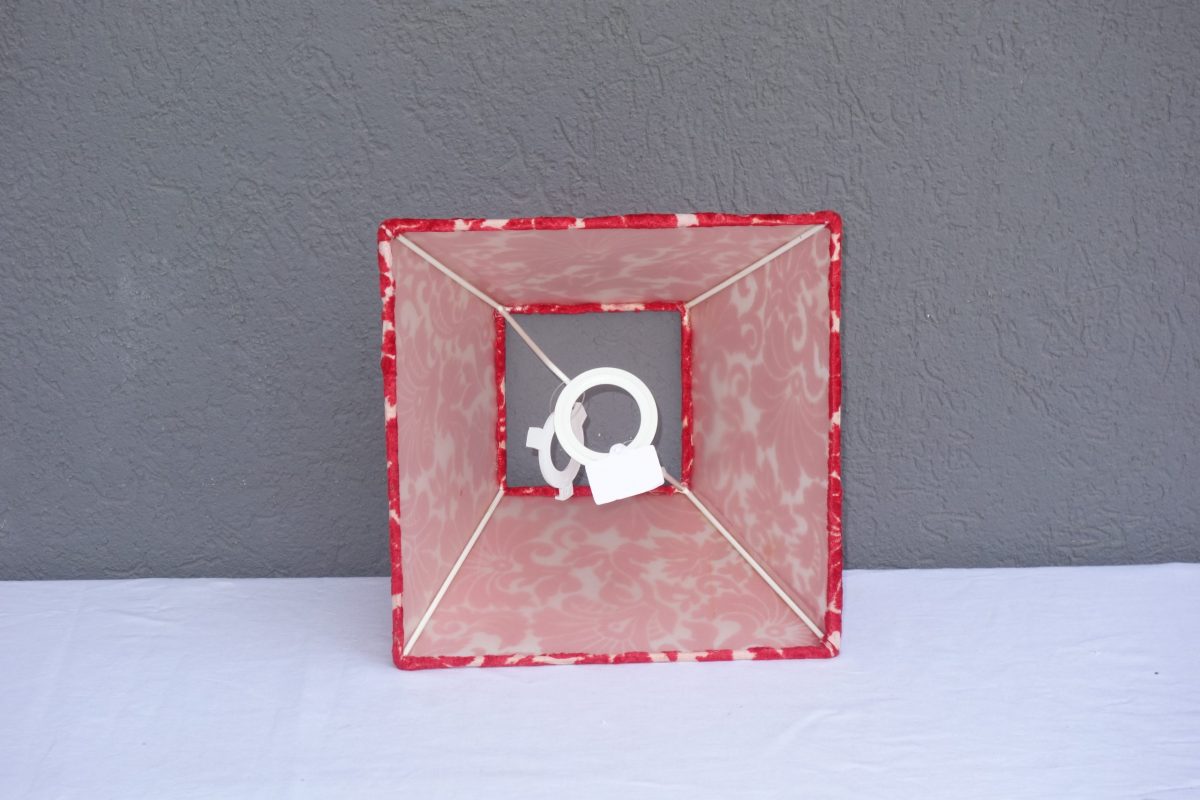 Tienidlo  na   nočnú   lampu  -   červeno  -  biele  -   zamat   -   18  x  25  cm – Obrázok 5