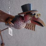 Záhradná   dekorácia    vták   s   okuliarmi