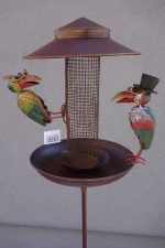 Záhradná   dekorácia   vtáčiky   s   klietkou
