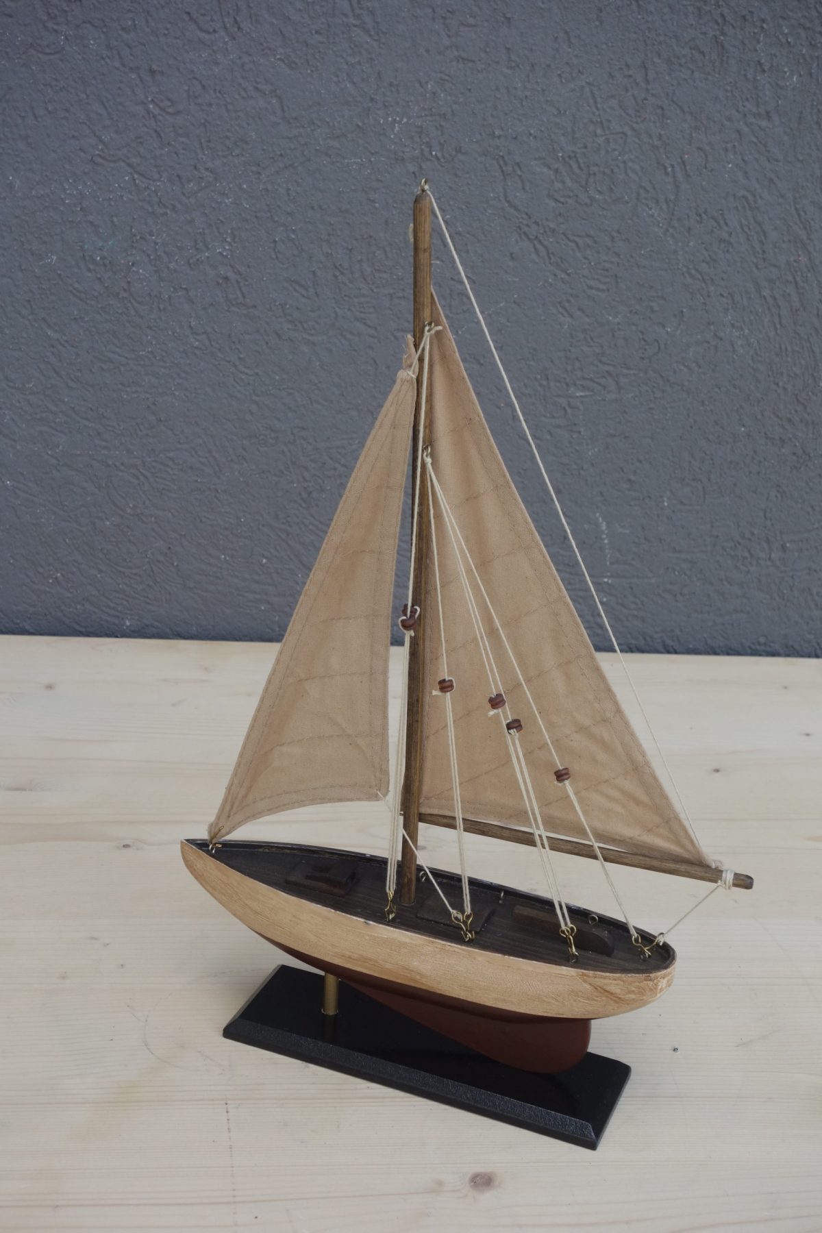 Plachetnica   40  x  25  x  6  cm – Obrázok 3