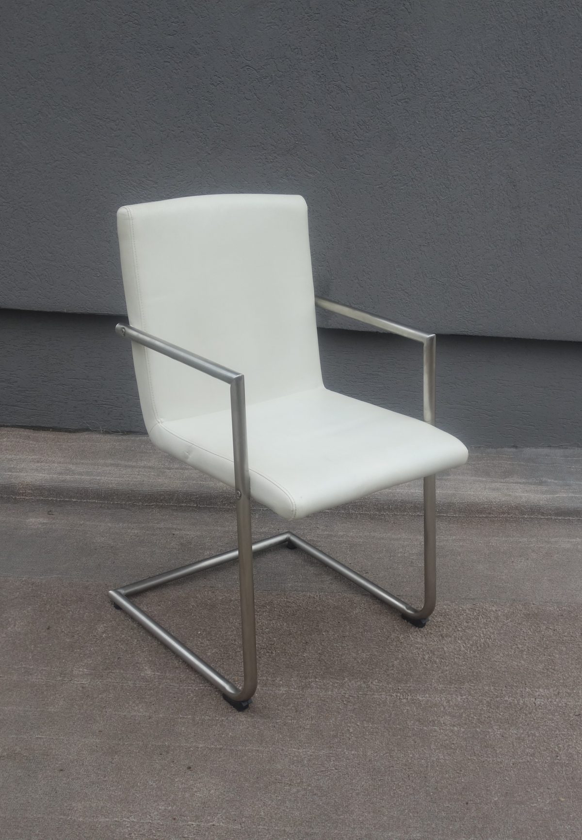 Stolička  jedálenská  biela – Obrázok 4