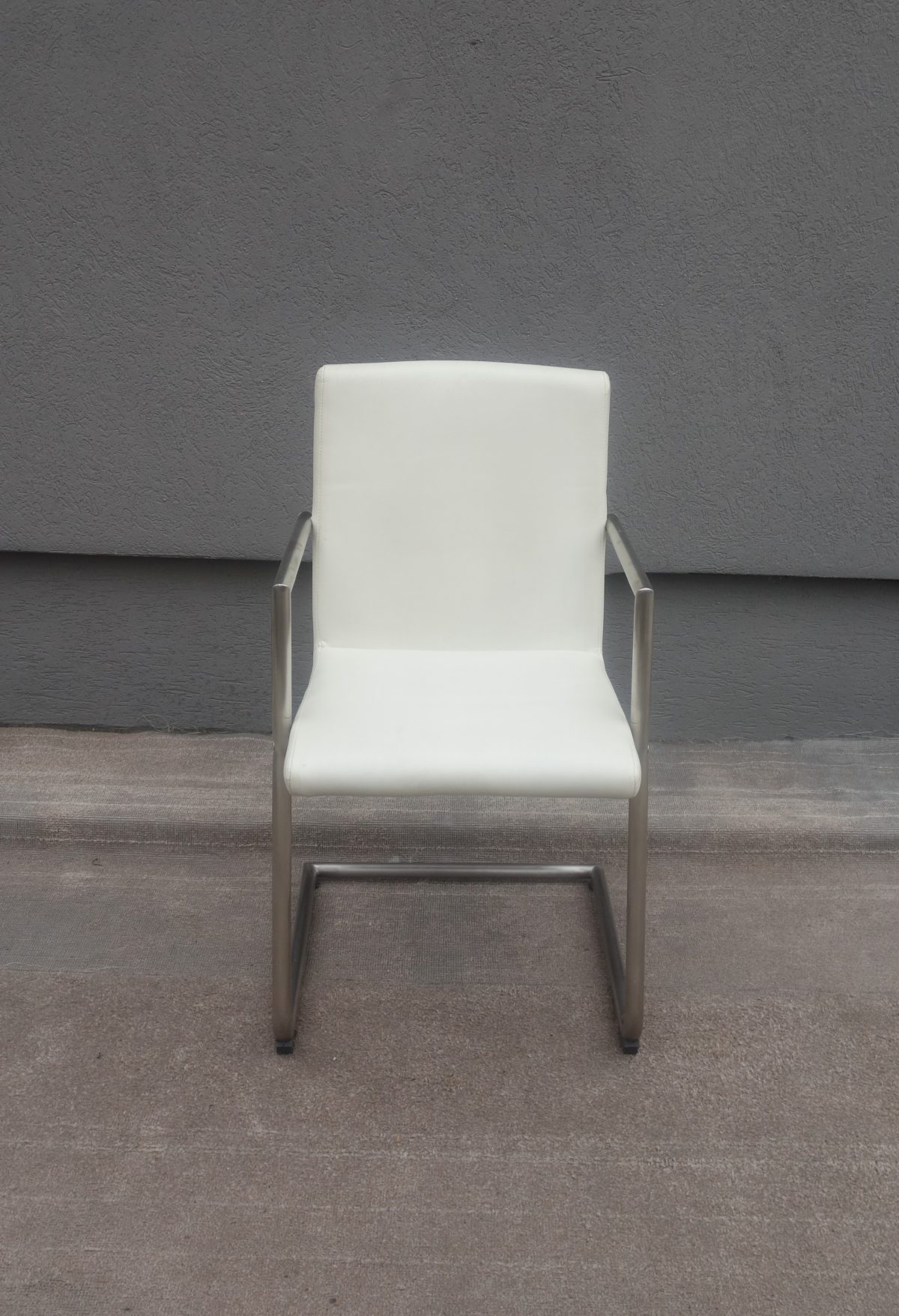 Stolička  jedálenská  biela – Obrázok 5