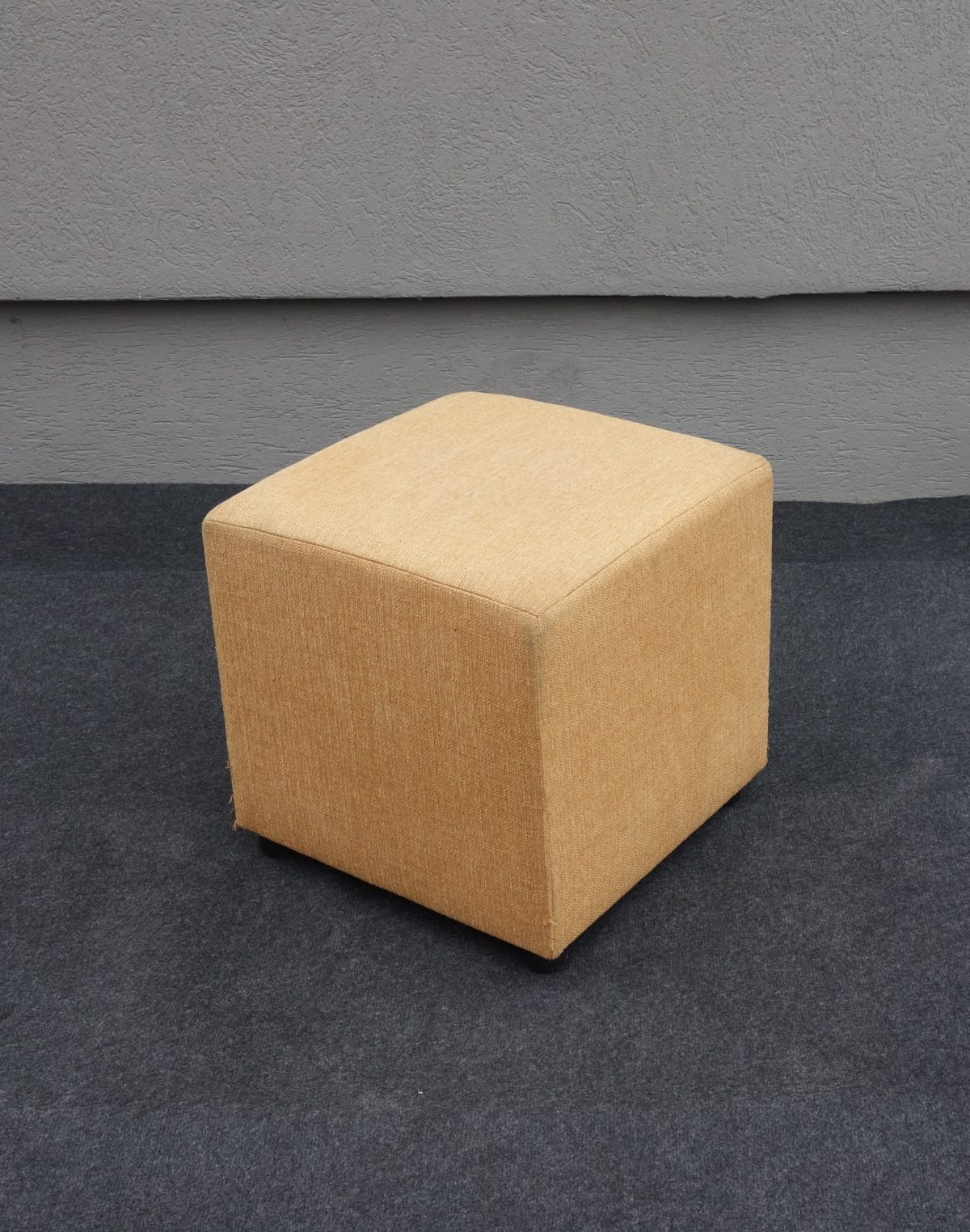 Taburetka  látková  -  svetlo  hnedá – Obrázok 2