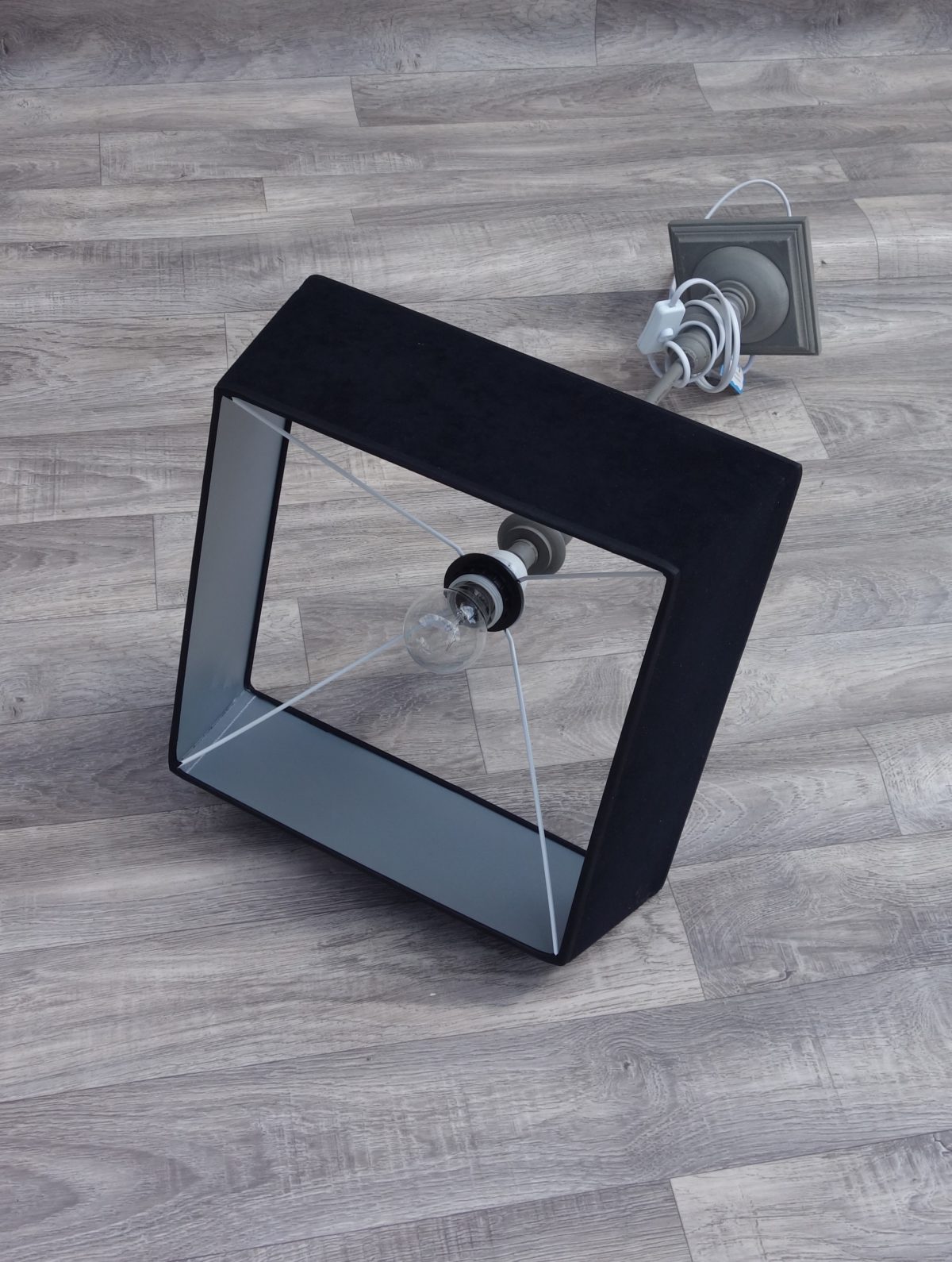 Lampa  nočná  -  čierna – Obrázok 7