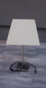 Lampa  s  kovovou  nohou – Obrázok 2