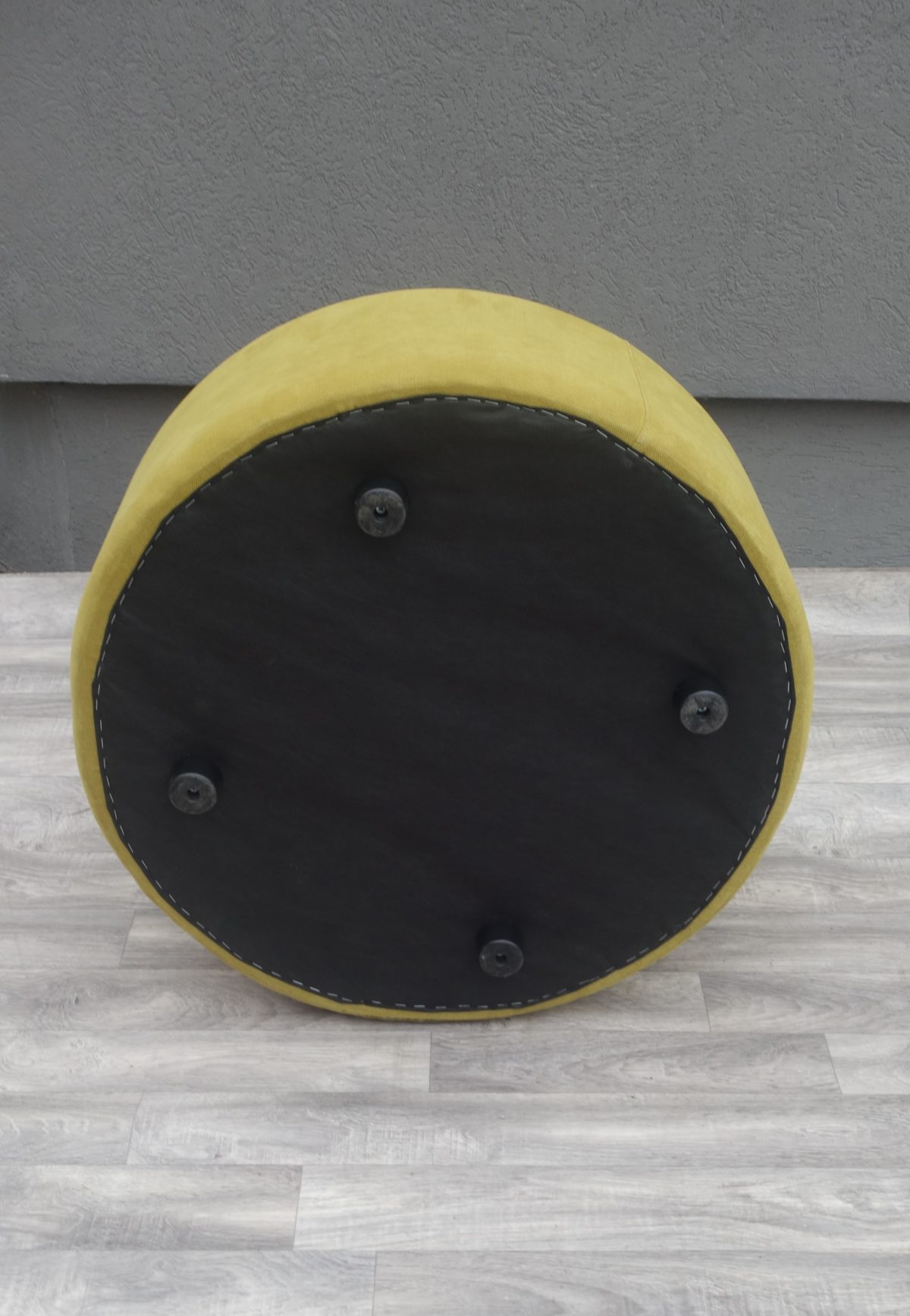 Taburetka  látková  okrúhla – Obrázok 3