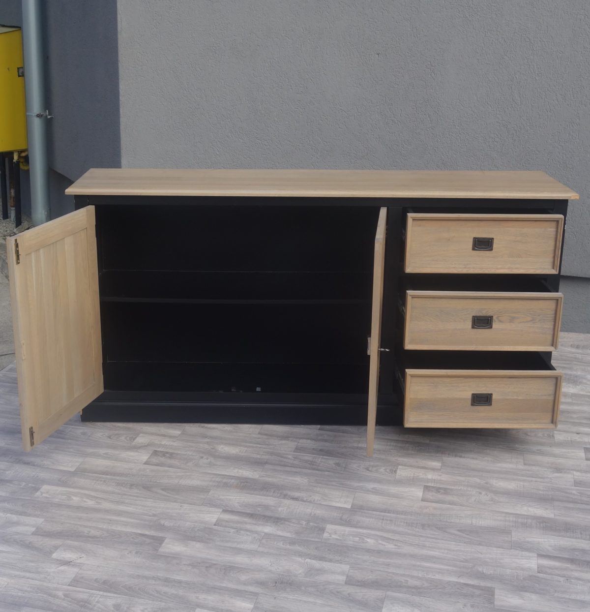 Komoda   v   dvojfarebnom   prevedení – Obrázok 6