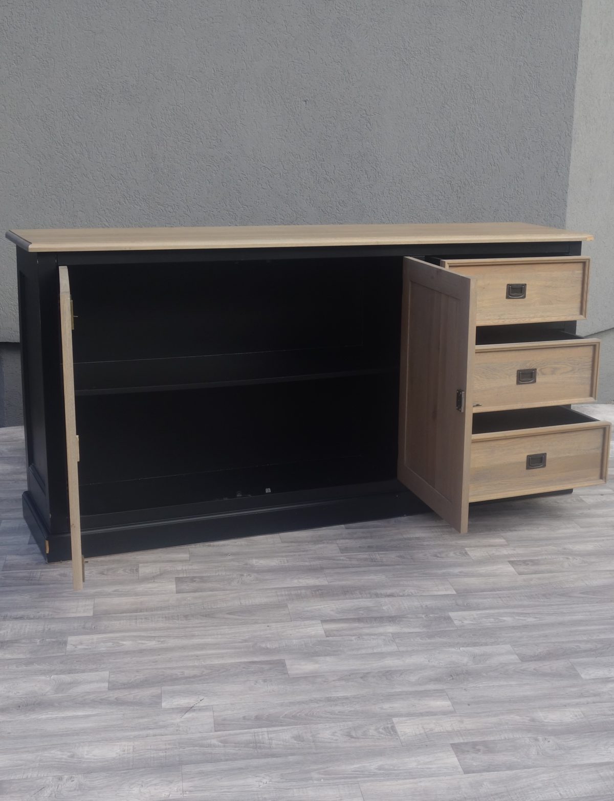 Komoda   v   dvojfarebnom   prevedení – Obrázok 7