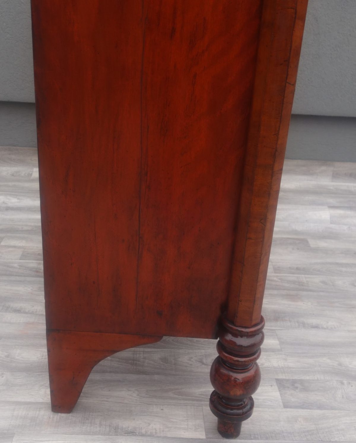 Komoda   vysoká  -  " ANTIK " – Obrázok 8