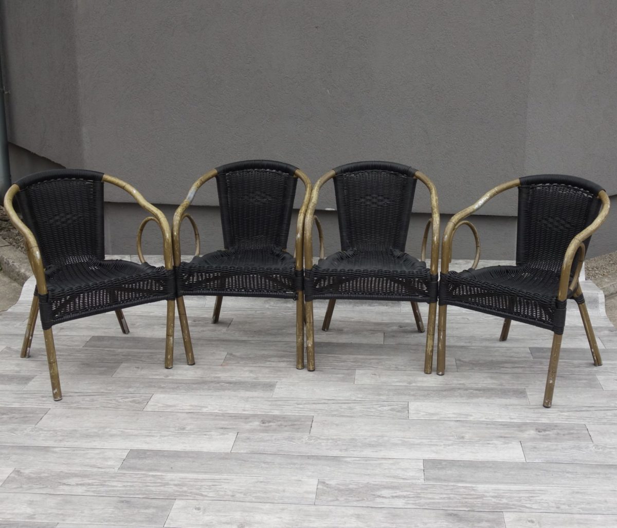 Stolík   okrúhly  -  záhradný – Obrázok 4