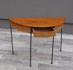 Stolík   polkruhový   s   ratanom – Obrázok 3