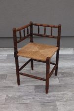 Stolička   paličkovaná
