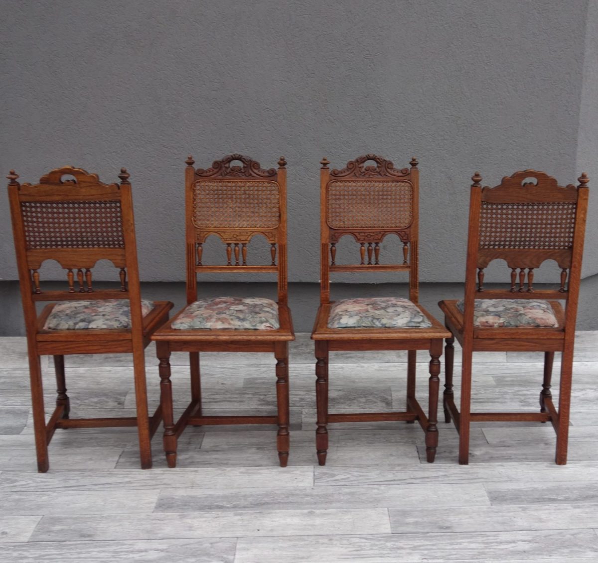 Set   historických   stoličiek -  (  4 ks  ) – Obrázok 3