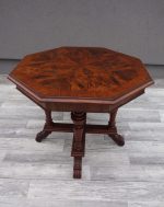 Stôl   renesančný   osemhranný    z   19  .  storočia – Obrázok 4