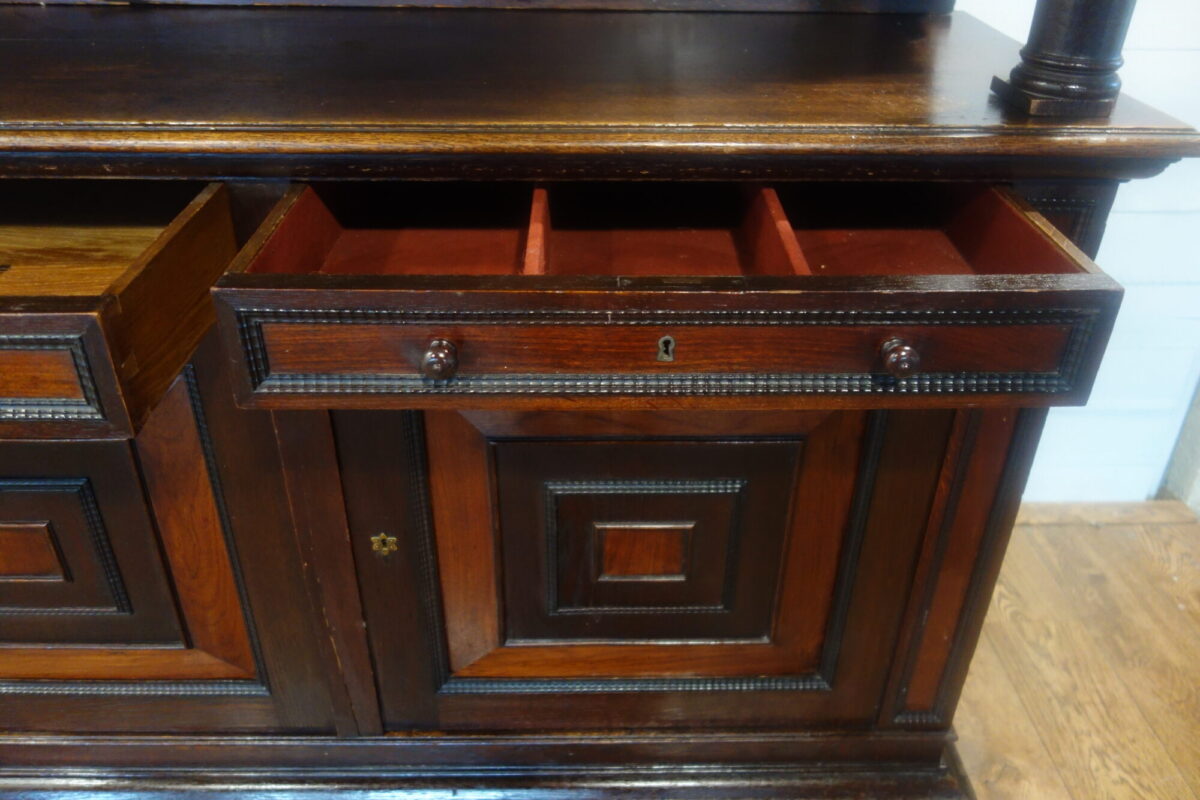 Príborník  z  masívu  (  25  ) – Obrázok 6