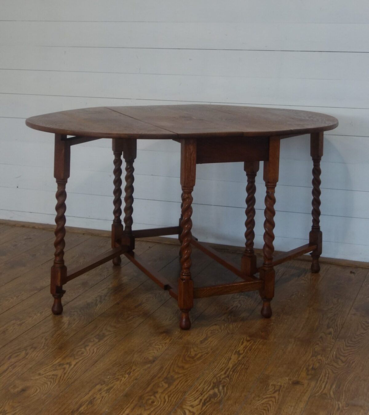 Stôl    anglický    dubový   (  37  ) – Obrázok 2