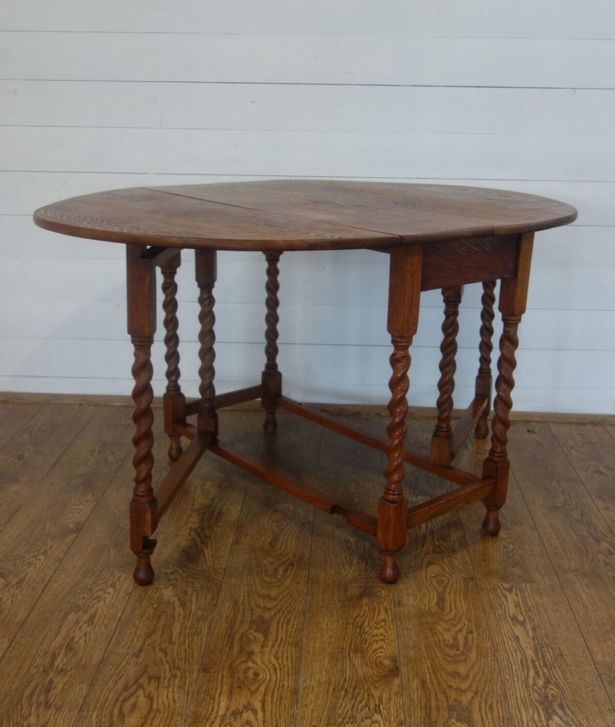 Stôl    anglický    dubový   (  37  ) – Obrázok 3