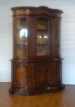 Vitrína   starožitná  (  102  )