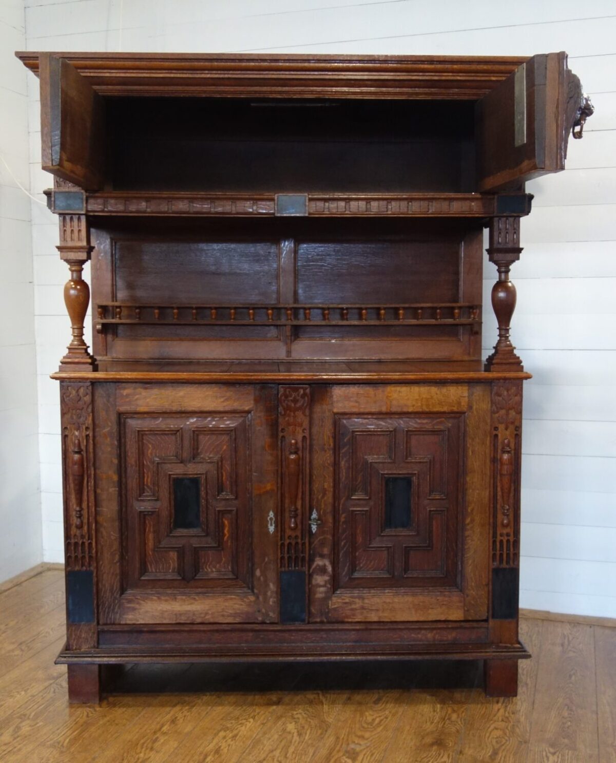 Príborník  -  bufet   gotický  (  112  ) – Obrázok 9