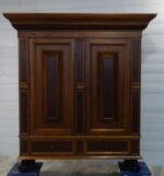 Skriňa  starožitná  (  165  )