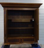 Skriňa  starožitná  (  165  ) – Obrázok 3