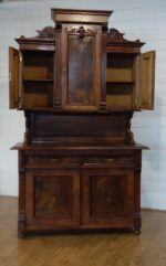Skriňa   bufetová    z   éry    Wilhelminovcov   1880   orech  (  136  ) – Obrázok 3