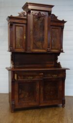 Skriňa   bufetová    z   éry    Wilhelminovcov   1880   orech  (  136  ) – Obrázok 5
