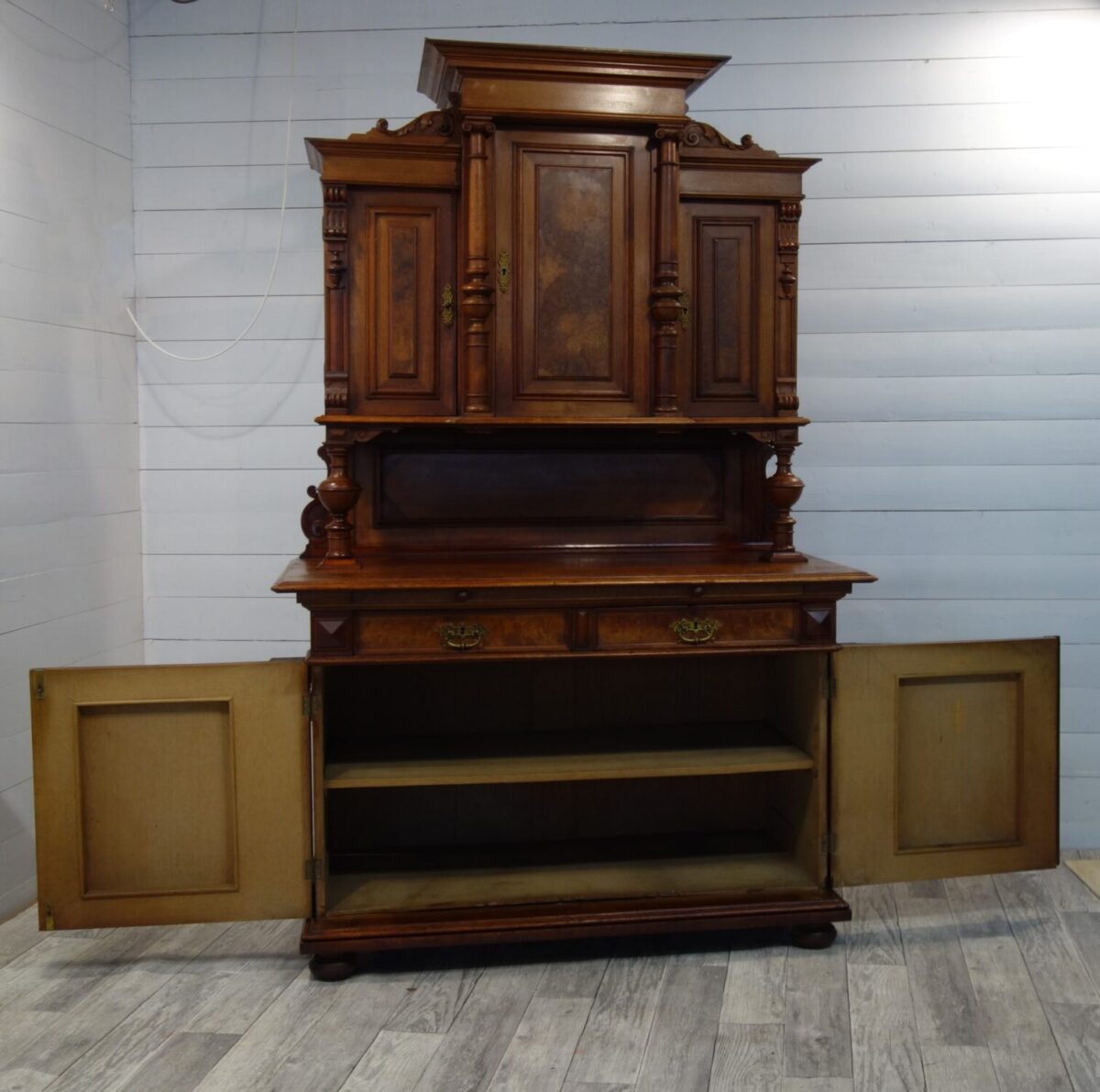 Skriňa   bufetová    cca    z    roku   1880   (  143  ) – Obrázok 5