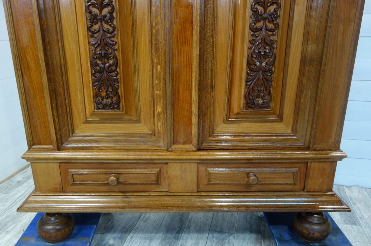 Skriňa    starožitná   (  155  ) – Obrázok 11