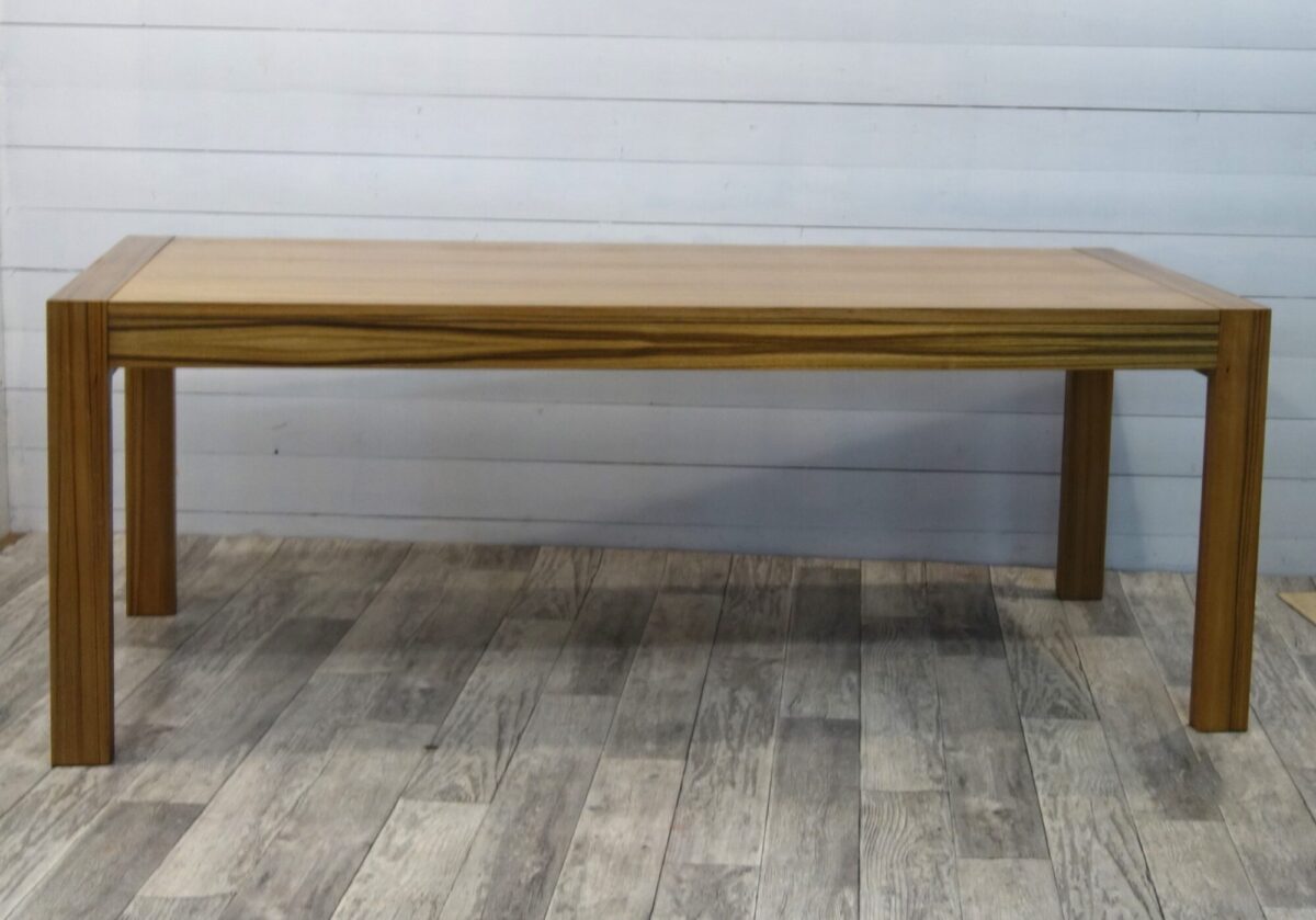 Stôl   jedálenský   (  159  ) – Obrázok 2