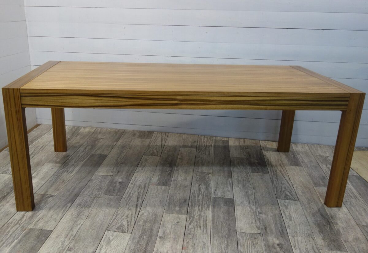 Stôl   jedálenský   (  159  ) – Obrázok 4