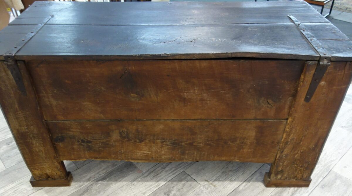 Truhlica   masívna   z   roku    cca   1800  (  230  ) – Obrázok 12